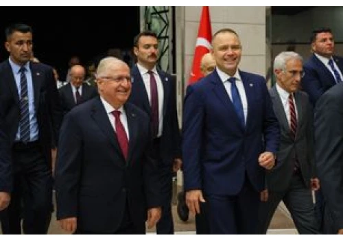 Ważna misja Nawrockiego. Rozmowy z Erdoganem i wielka broń