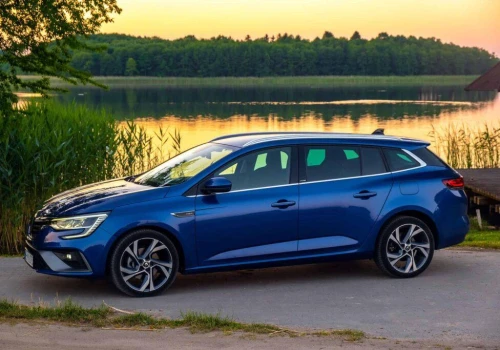 Używane Renault Megane IV z dieslem w kombi. Przegląd najtańszych, krajowych ogłoszeń