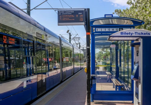 Zmiany w komunikacji miejskiej. Na te przystanki już nie pojedziesz, zmieniają się też rozkłady