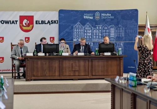 Warszawa przyjechała w teren. Posłowie na Żuławach