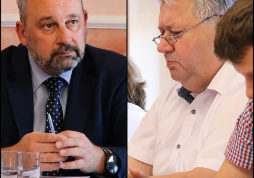 Radny zarzuca brak komunikacji w gminie Nędza i chce audytu. Wójt: pismo nie spełnia wymogów interpelacji