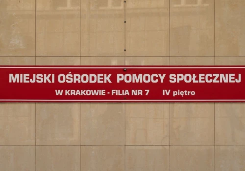 MOPS-y do likwidacji, gminy przechodzą na CUS. Wiadomo już, co dalej z zasiłkami