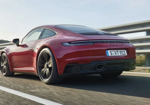 Wsadził hakera za kraty. Ten spełnił jego marzenie o Porsche