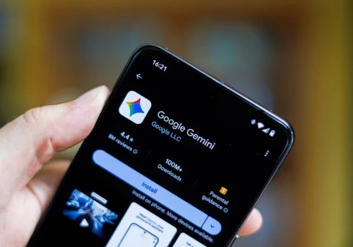 Gemini na Androidzie zyskuje nowe możliwości. Więcej funkcji bez otwierania aplikacji