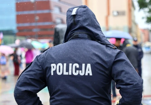 Byli policjanci i detektywi nielegalnie wykradali dane? Szokujące ustalenia prokuratury
