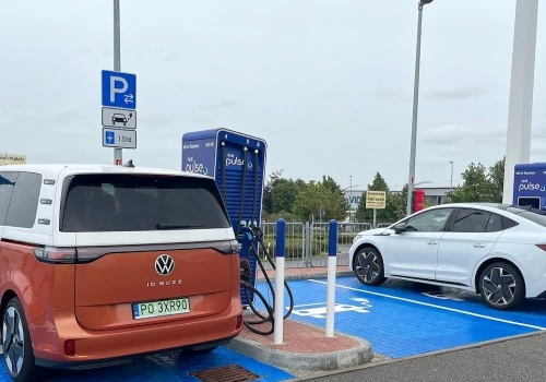 Po polskich drogach jeździ już ponad 150 tys. elektryków. Padł nowy rekord