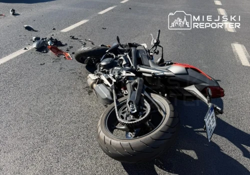 Motocyklista ranny po zderzeniu z BMW na Puławskiej