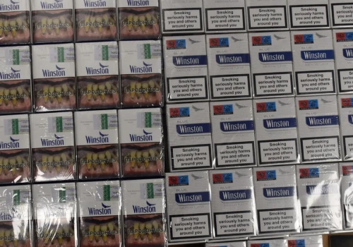 Policjanci zabezpieczyli ponad 22 tysiące papierosów. 40-latek usłyszał zarzut