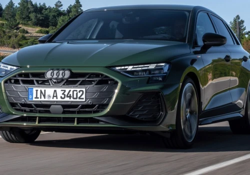 Nowe Audi A3 bez panelu klimatyzacji. Tak zmienił się kokpit