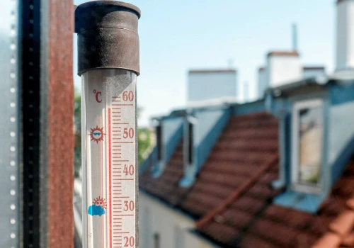 Młodym ludziom upały nie są straszne? To mit. Lekarka: Organizm może przeżywać szok