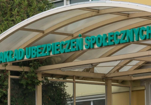 Polacy ruszyli do ZUS. Bez tego zaświadczenia lata pracy przepadną