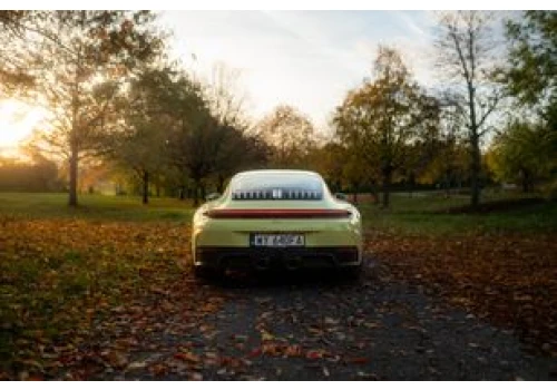 Porsche ma nową strategię. Wcale nie chodzi o sprzedawanie więcej aut