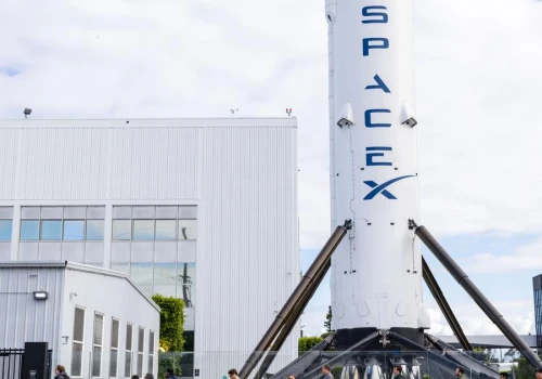 SpaceX sprzedaje obligacje za 25 mld USD. Popyt sięgnął prawie 90 mld USD