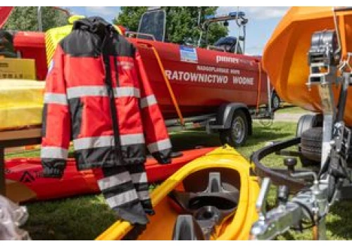 Nowe samochody, quady i łodzie dla ratowników. Do kujawsko-pomorskiego WOPR trafił sprzęt za blisko 7 mln zł