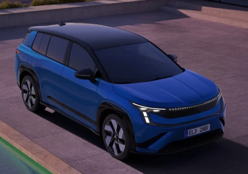 Škoda Peaq oficjalnie pokazana. Ma 7 miejsc, 299 KM i ponad 640 km zasięgu