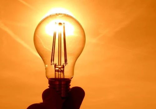 Sektor energetyki liderem AI w Polsce. Problemem wciąż pozostają dane i cyberbezpieczeństwo