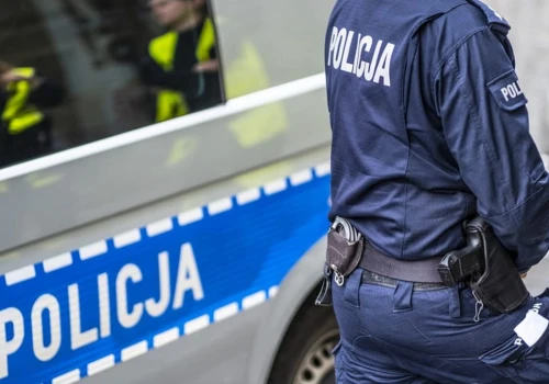 Kopali sąsiada po głowie i całym ciele. Policja zatrzymała 19- i 21-latka