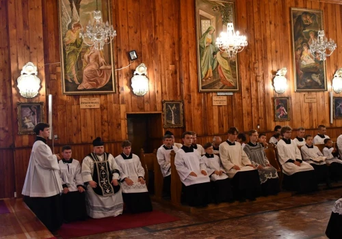 Bractwo Kapłańskie św. Piotra odnotowało rekordową liczbę nowych księży