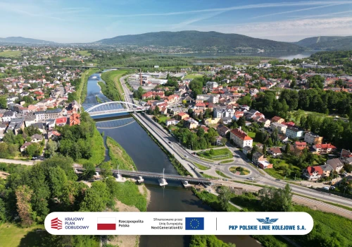 Beskidy bliżej kolei. Postępuje modernizacja linii Sucha Beskidzka – Żywiec – WIDEO, ZDJĘCIA