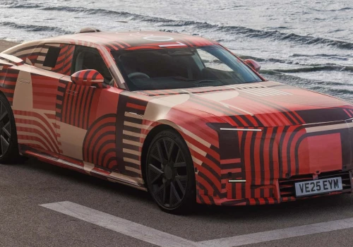 Nadciąga produkcyjny Jaguar Type 01. Zobaczymy go już w październiku