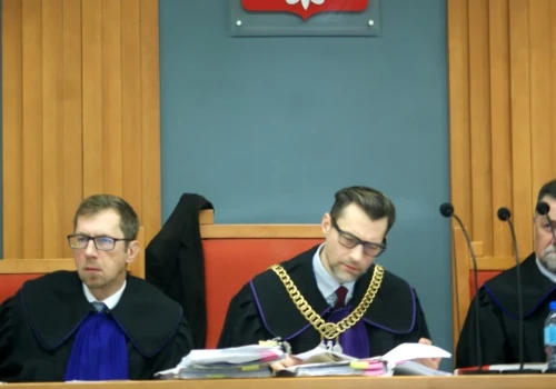 15 lat więzienia dla nożownika z Legnicy. Zdaniem sądu, Krzysztof P. nie chciał zabić