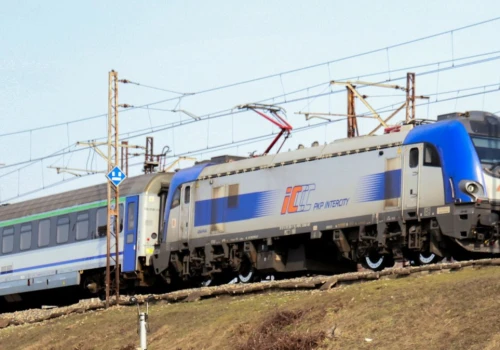 Pociągi PKP Intercity pojadą wolniej. Problem z blisko 700 wagonami