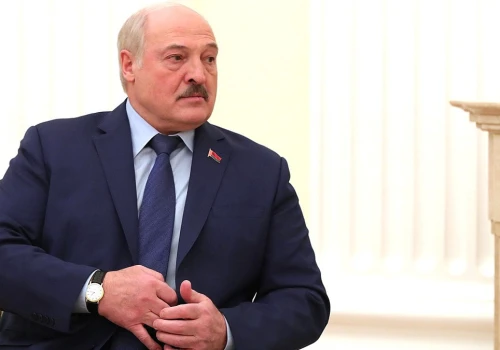 Łukaszenka nagle wyjeżdża z Białorusi. „Długa delegacja”