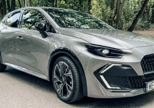 Renault rozwija ofertę LPG. Clio z automatem EDC, Symbioz z zasięgiem do 1500 km