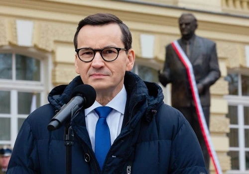 Morawiecki grzmi. „Dlaczego wciąż jest na wolności?!”