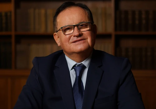 Uczelnia badawcza, czyli 5 pytań do chemika, prof. Pawła Kuleszy