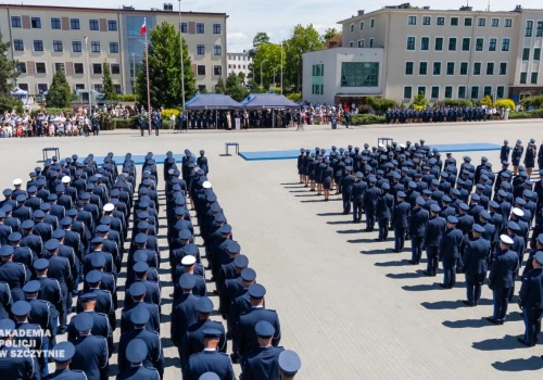 Pół tysiąca nowych oficerów zasili szeregi Policji