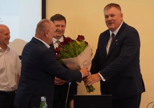 Burmistrz Wysokiego Mazowieckiego z wotum zaufania i absolutorium. Radni jednogłośni