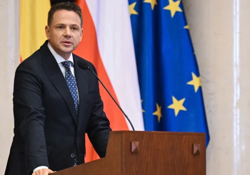 Trzaskowski pod ostrzałem. W Warszawie już się mówi o referendum. 
