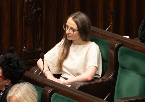 Nowe przepisy o szefie PIP w ustawie o jawności płac. Ministerstwo tłumaczy zmiany