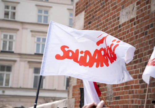 Solidarność apeluje do sieci handlowych o skrócenie godzin pracy. Powodem prognozowane upały