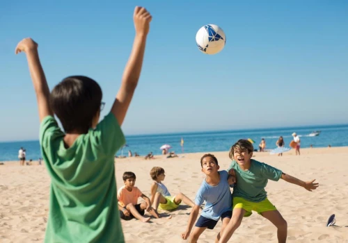 Uwaga na mandat. Gra w piłkę na plaży może słono kosztować