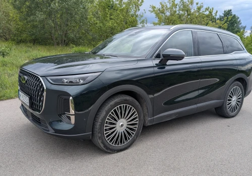 Chery Tiggo 9 PHEV – luksusowy wygląd, masa gadżetów i wygodna jazda także na samym prądzie