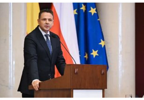 Wotum zaufania dla Trzaskowskiego. Rada Warszawy zdecydowała