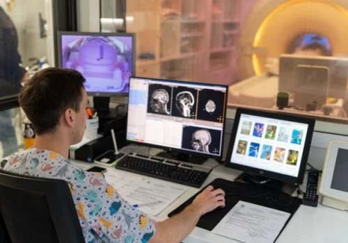 Bohaterowie komiksów na rezonansie. Łódzki szpital w projekcie Disneya