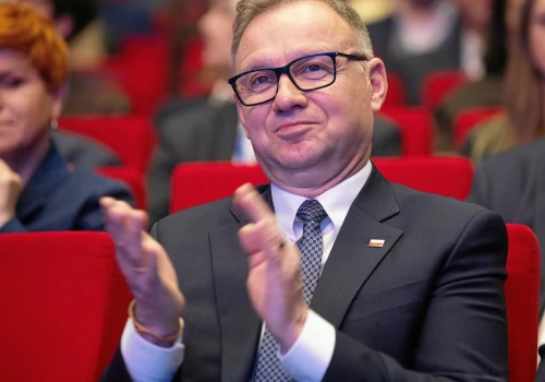 Tyle zarobił wydawca książki Andrzeja Dudy. Mamy dane z KRS
