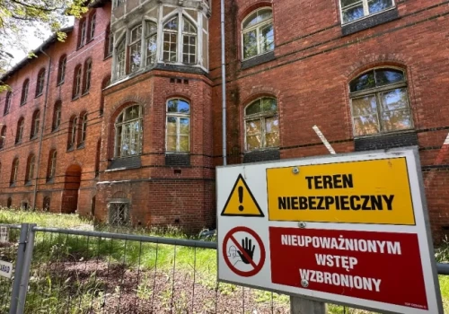 To było wrocławskie miasteczko biedoty i przewlekle chorych. Dziś nie można się zbliżać na mniej niż 6 metrów