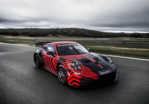 Porsche 911 GT4 R wchodzi do klasy GT4. Ma do 520 KM i zadebiutuje w 2027 roku