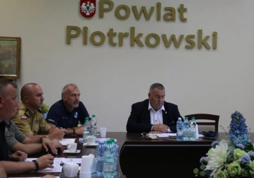 Uwaga na upały i groźne burze. Służby z powiatu piotrkowskiego w pełnej gotowości!