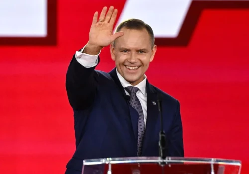 Karol Nawrocki liderem zaufania. Rekord w najnowszym sondażu