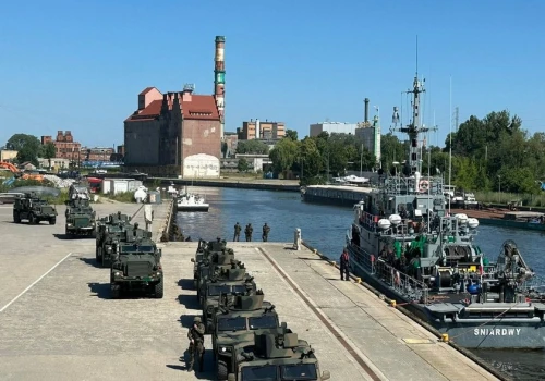 Szturm na teren portu. Ćwiczenia wojskowe w Elblągu