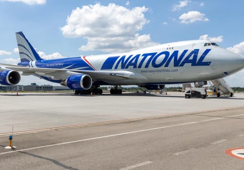 Gigant z USA wylądował pod Rzeszowem. Boeing 747 na lotnisku w Jasionce