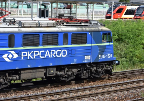Zapadła decyzja, PKP Cargo wyemituje akcje na spłatę długów. Pracownicy obejdą się smakiem