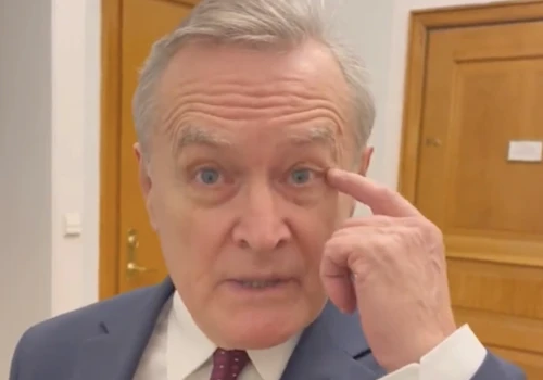 Co za wpis! Oburzony Gliński ośmieszył się w sieci, internauci kpią. „Jeszcze powiąż to z Tuskiem”