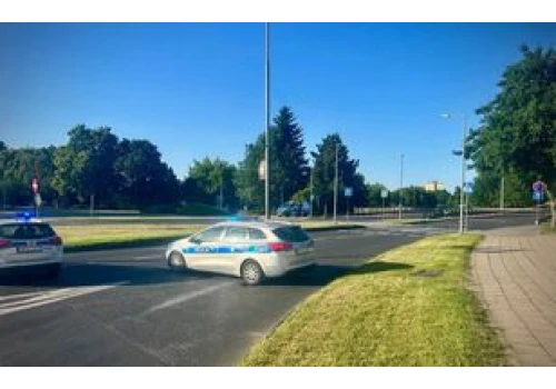 Granat z czasów II wojny światowej pod mostem w Pile. Przeprawa została zamknięta