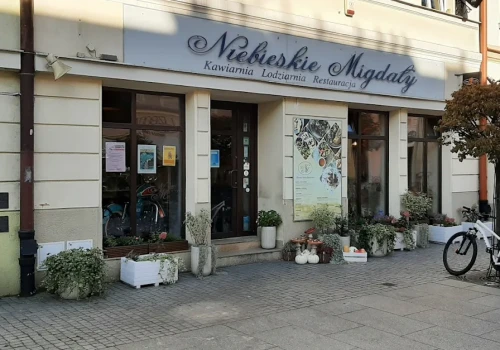 Koniec pewnej epoki na rzeszowskim deptaku. Po 15 latach znikają unikatowe „Niebieskie Migdały”